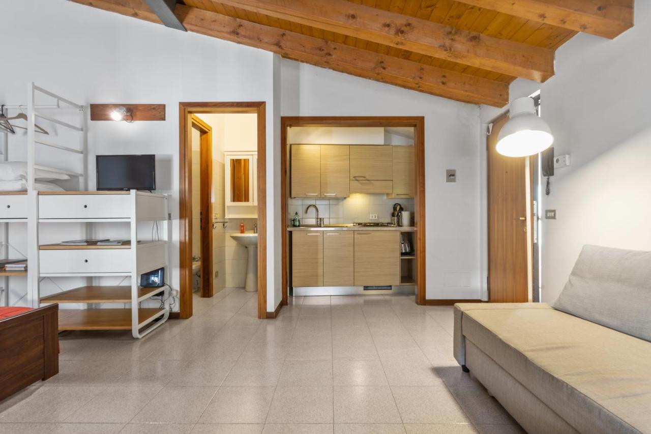 Appartamento Carega - Affitti Brevi Italia Verona Exterior photo